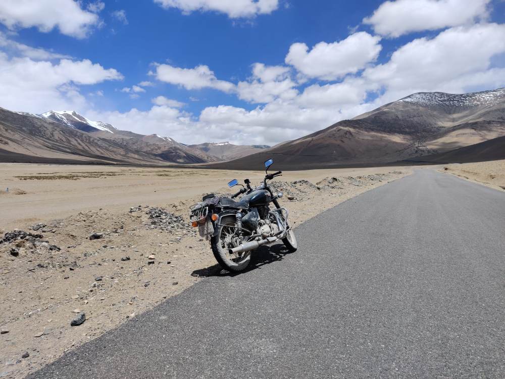Bullet on way to Ladakh Tour 2