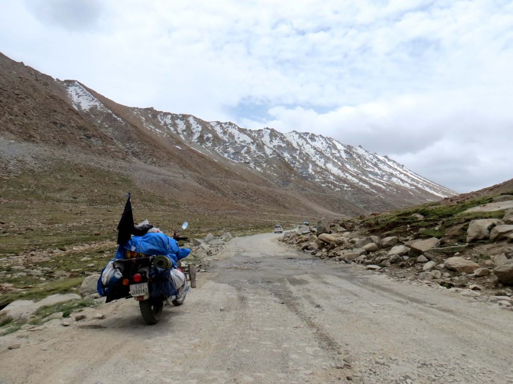 Bullet with Baggage in between mountains on Ladakh Tour 2