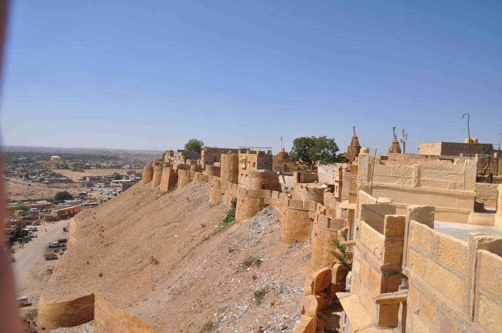 A fort in jaisalmer sideveiw